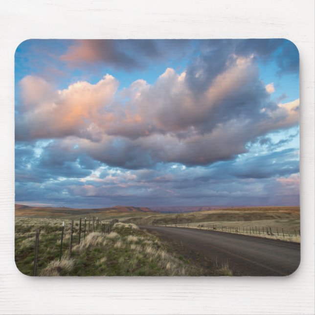 Mousepad Nuvens do Pôr do Sol Sobre a Estrada de Cascalho d (Frente)