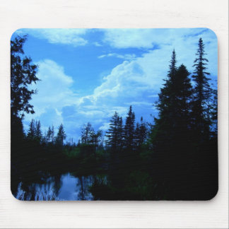Mousepad Nuvens sobre o acampamento em Maine. do norte