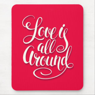Mousepad O Amor Está Tudo Em Torno Da Letra Rosa
