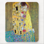 Mousepad O Beijo de Gustav Klimt, Vintage Art Nouveau<br><div class="desc">O Beijo (Der Kuss) (1907/08) de Gustav Klimt é provavelmente a sua obra mais famosa. Klimt iniciou o seu trabalho em 1907 e é o ponto alto do seu chamado "Período Ouro". O Beijo é uma vintage Era Vitoriana Simbiolismo belo amor pela arte e pintura romântica apresentando um casal romântico...</div>