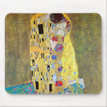 Mousepad O Beijo de Gustav Klimt, Vintage Art Nouveau<br><div class="desc">O Beijo (Der Kuss) (1907/08) de Gustav Klimt é provavelmente a sua obra mais famosa. Klimt iniciou o seu trabalho em 1907 e é o ponto alto do seu chamado "Período Ouro". O Beijo é uma vintage Era Vitoriana Simbiolismo belo amor pela arte e pintura romântica apresentando um casal romântico...</div>