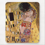 Mousepad O beijo, Gustavo Klimt<br><div class="desc">O beijo (Der original Kuss) foi pintado por Gustavo Klimt, e é provavelmente seu trabalho mais famoso. Começou o trabalho nele em 1907 e é o highpoint de seu "período dourado assim chamado". Descreve um casal, nas várias máscaras do ouro e dos símbolos, compartilhando de um beijo contra um fundo...</div>