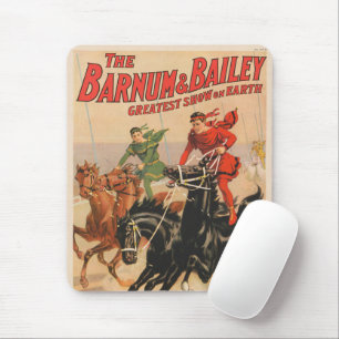 Mousepad O Circo Se Arrasta Com Homens Enrolando Dois Caval
