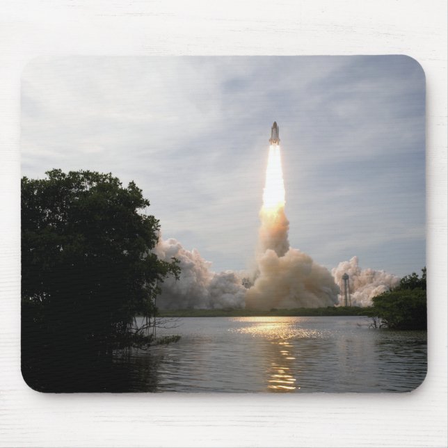 Mousepad O Endeavor do Ônibus espacial se levanta de 4 (Frente)