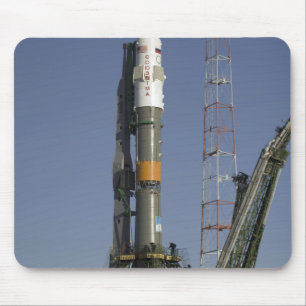 Mousepad O foguete de Soyuz é erigido na posição 2