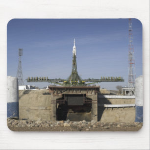 Mousepad O foguete de Soyuz é erigido na posição 6