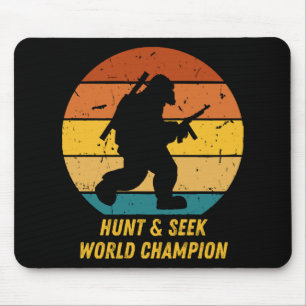Mousepad O Pé Grande Não Quer Esconder-Se E Procurar Mais A