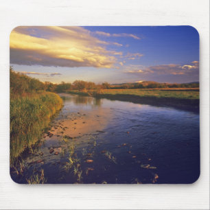 Mousepad O rio Big Hole ao último luz perto de Jackson