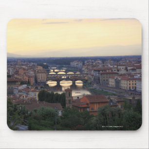 Mousepad O rio de Arno e o Ponte Vecchio em Florença,