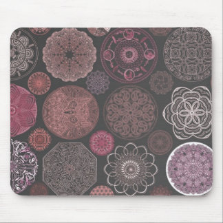 Mousepad O rosa envia-os à assembleia e