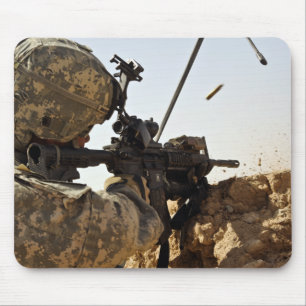 Mousepad o soldado contrata as forças inimigas