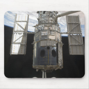Mousepad O telescópio espacial de Hubble é liberado