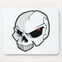 O vermelho mau do sangue Eyeballs o crânio