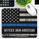 Mousepad Oficial de Polícia de Linha Azul Personalizado<br><div class="desc">Mouse de linha azul fina - bandeira americana em cores da polícia, design angustiado. Personalize com o nome do oficial. Este planejador personalizado de polícia é perfeito para departamentos de polícia. COPYRIGHT © 2020 Judy Burrows, Black Dog Art - Todos os direitos reservados. Pad do Mouse Oficial da Polícia de...</div>