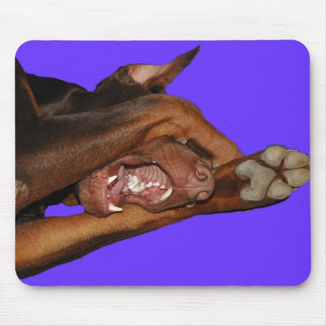 Mousepad OH NENHUM eu não posso olhar… (Frente)