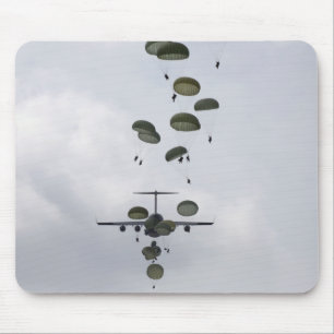 Mousepad Os soldados do exército saltam de A.A. - 17