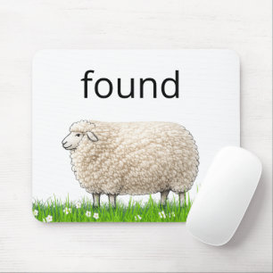 Mousepad Ovelha Lanosa na Grama com Texto "Encontrado"