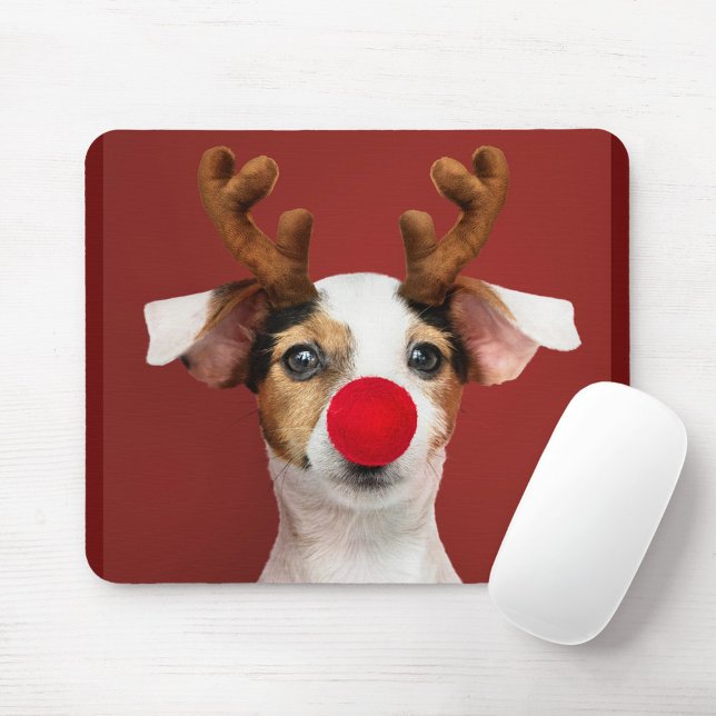 Mousepad Pad de Mouse Cachorro Reprodutor (A playful dog wearing reindeer antlers and a red nose against a red vibrant background!)