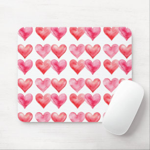 Mousepad Padrão de corações em aquarela rosa e vermelho 