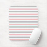 Mousepad Padrão de estrias de pastel e Cinzas<br><div class="desc">Uma almofada de rato listrada elegante com um padrão bonito de cor-de-rosa pastel e cinzas de luz. Simples, bonito e na moda.</div>
