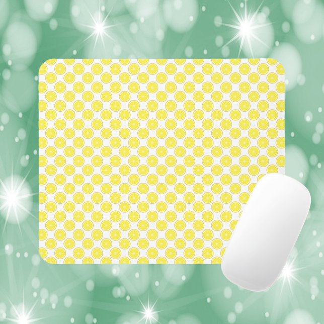 Mousepad Padrão de Fatia de Fruta de Limão Amarelo (A mouse pad with a pattern of yellow lemon slices.)
