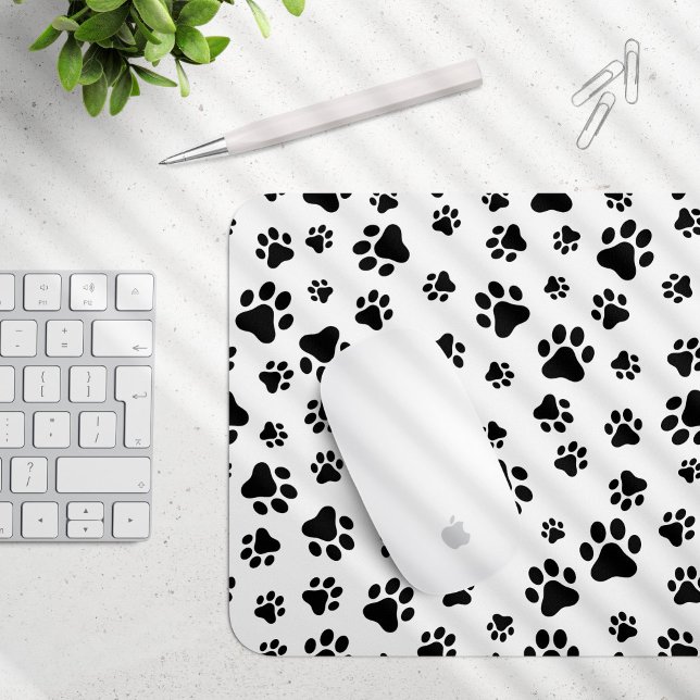 Mousepad Padrão De Patas, Patas Cachorros, Preto e Branco (Criador carregado)