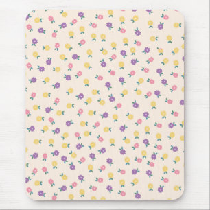 Mousepad Padrão Floral Pastel – Amarelo, Rosa e Roxo Fofo
