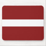 Mousepad Painel de Sinalizador Letão<br><div class="desc">Este design de porta-voz é simplesmente constituído pela bandeira letã. Um excelente de lembrar da Letónia enquanto estava no computador.</div>