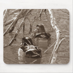 Mousepad Par de pata de madeira na Sepia