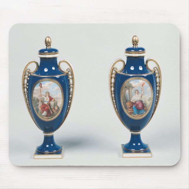 Mousepad Pares de vasos de Sevres decorados com alegórico (Frente)