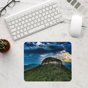 Mousepad Parque Estadual do Pilot Mountain NC após tempes