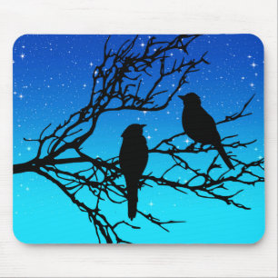 Mousepad Pássaros em um galho, preto contra azul noturno