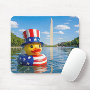Mousepad Pato de Borracha Patriótico Flutuando na Piscina d