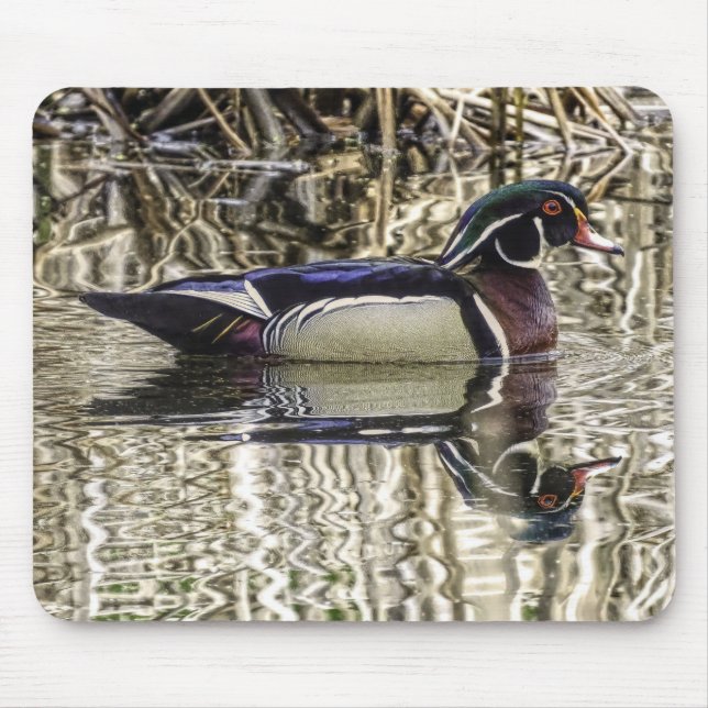 Mousepad Pato de madeira masculina nadando na lagoa (Frente)