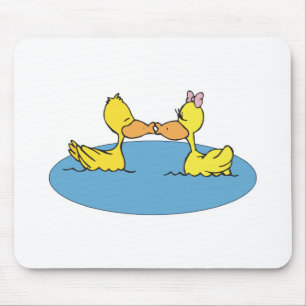 Mousepad patos fofos se beijando