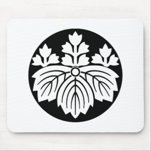 Mousepad Paulownia de folhas pontiagudas com 53 flores em b