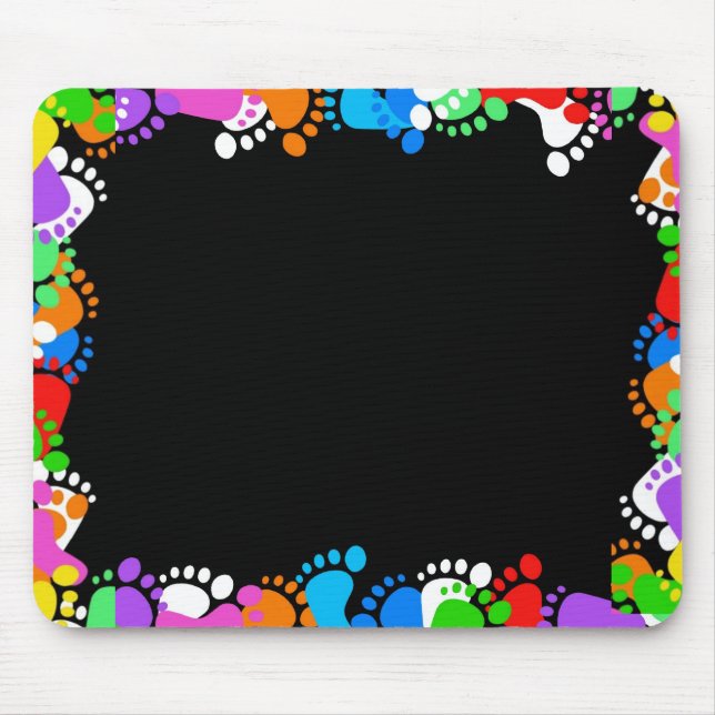 Mousepad Pegadas coloridas em preto (Frente)