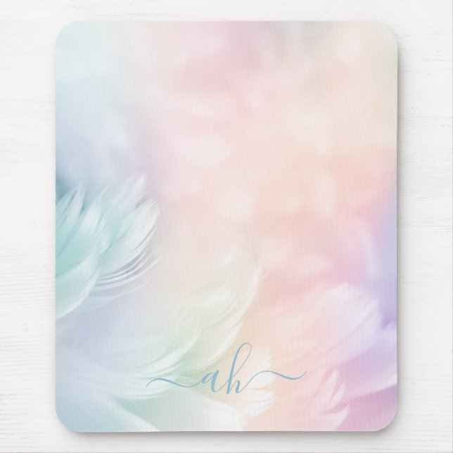 Mousepad Pena Arco-Íris de Pastel Monogramada Elegante (Frente)