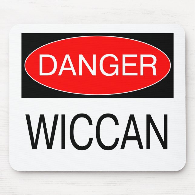 Mousepad Perigo - Camiseta Divertida de Bruxa Wicca Chapéu  (Frente)