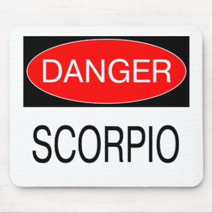 Mousepad Perigo - Escorpião Engraçado Astrologia T-Shirt Hü