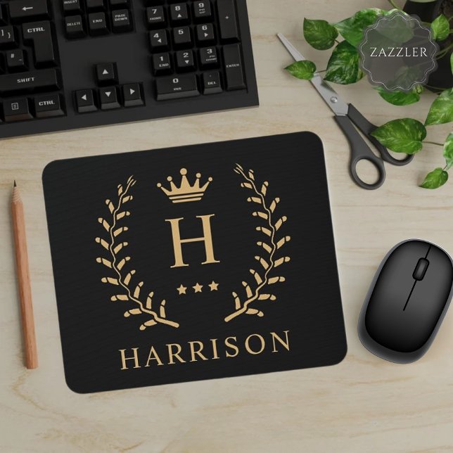 Mousepad Personalizar o nome e o monograma Dourado preto in (Customize Name & Initial Black White Gold Monogram Mouse Pad)