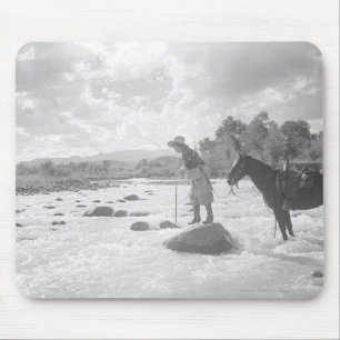 Mousepad Pesca com mosca de Frances Phelps Belden no rio