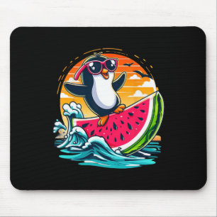 Mousepad Pinguim Óculos de Sol Melancia Surfando Verão Pôr