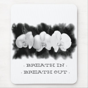 Mousepad Pintura em orquídea branca e esbranquiçada