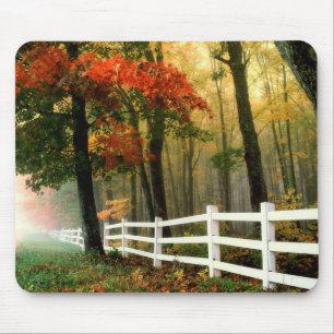Mousepad Piso de Rato de Cercado Branco de Estacas com Folh
