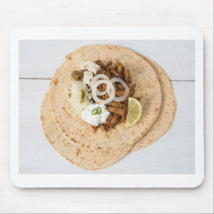Mousepad Pita de gyros com tzatziki coleslaw azeitonas e fe