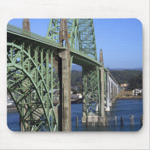 Mousepad Ponte da Baía de Yaquina sobre a Baía de Yaquina