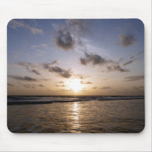 Mousepad Pôr do sol sobre o mar árabe