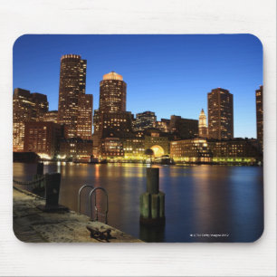 Mousepad Porto e skyline de Boston.  Boston é um dos 7