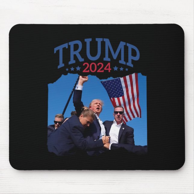 Mousepad Pressa Curta Bombeou 2024 Rezando por Trump Nunca  (Frente)